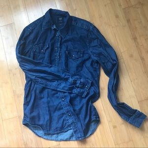 Men’s denim Gap Shirt